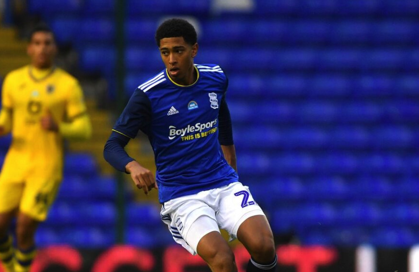 意甲知名评论员：亚沙里是全能型中场，我希望看到莫德里奇、拉比奥特与亚沙里组成中场