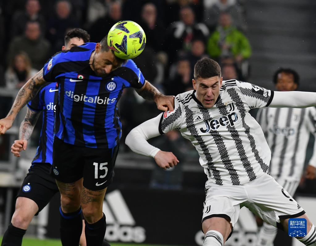 沙媒：坎塞洛告知新月高层自己想离队，但小因扎吉不想放他走