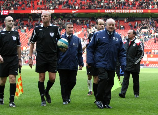 为何亲斯内德？穆帅：斯内德给了我三冠王，那是最棒的一年