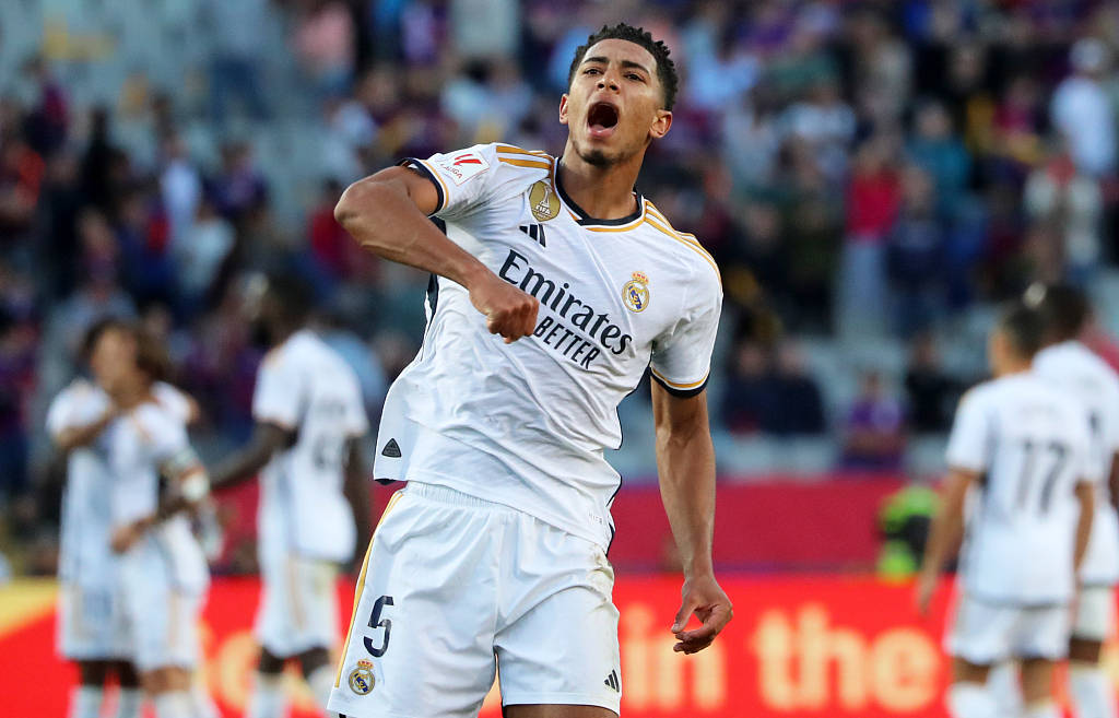 球星用一次大帽点燃全队