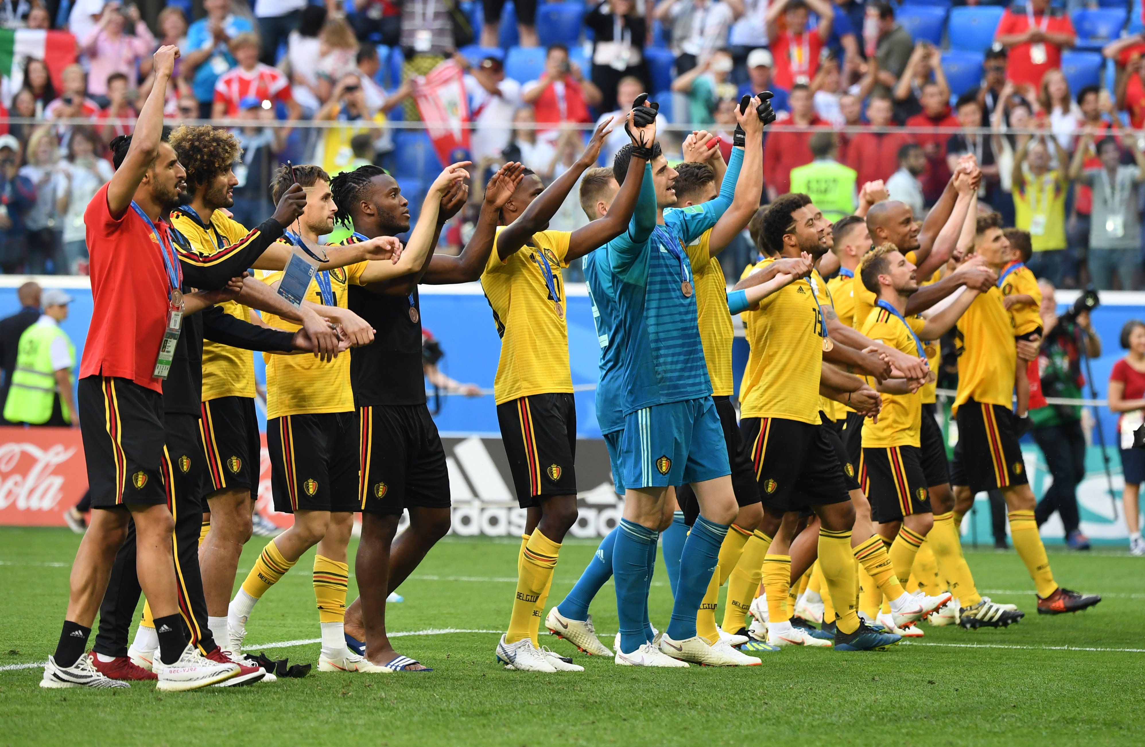 太阳战雷霆伤病报告：布克出战成疑，哈尔滕施泰因等因伤缺席