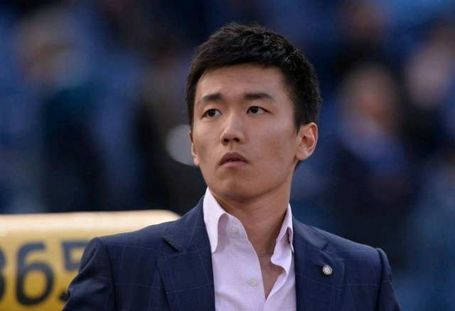 如何评价？CBA杯多人因地板贴纸滑倒引争议：希望引起重视